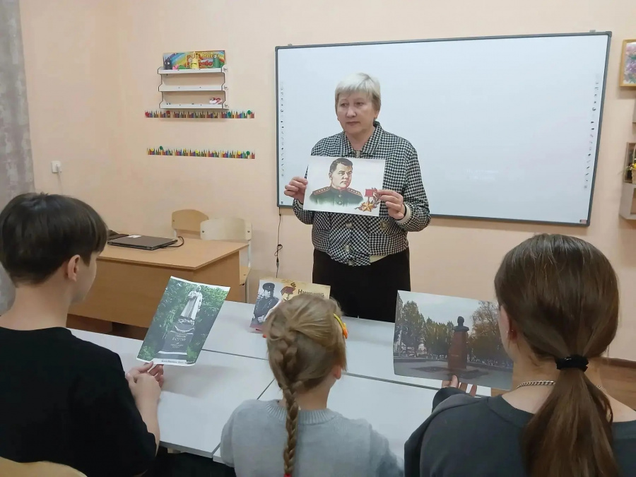 Патриотический час «Генерал Н.Ф. Ватутин»